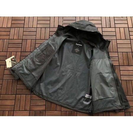 Sup GORE-TEX Ghostface Shell Jacket Sup GORE-TEX Ghostface Shell Jacket