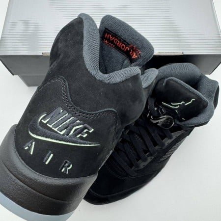 Air Jordan 5 Retro 'Halloween' Air Jordan 5 Retro 'Halloween'