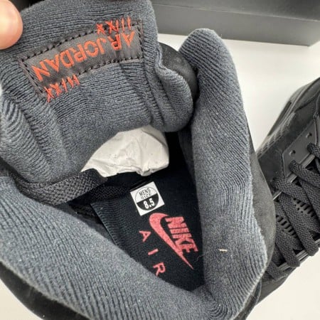 Air Jordan 5 Retro 'Halloween' Air Jordan 5 Retro 'Halloween'