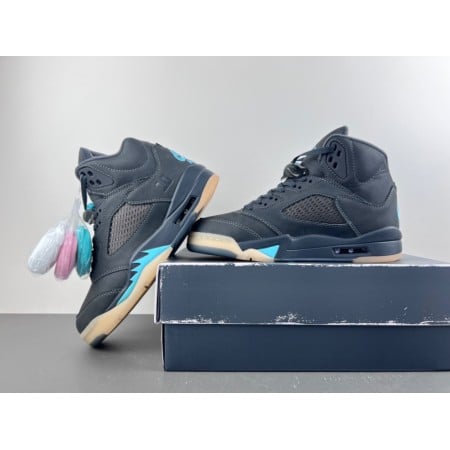 Solefly x Air Jordan 5 Retro 'Black Aurora Green' Solefly x Air Jordan 5 Retro 'Black Aurora Green'
