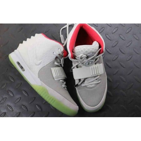 Air Yeezy 2 NRG 'Pure Platinum' Air Yeezy 2 NRG 'Pure Platinum'