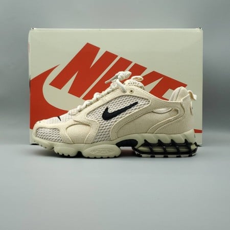 Stussy x Air Zoom Spiridon Caged 2 'Fossil' Stussy x Air Zoom Spiridon Caged 2 'Fossil'
