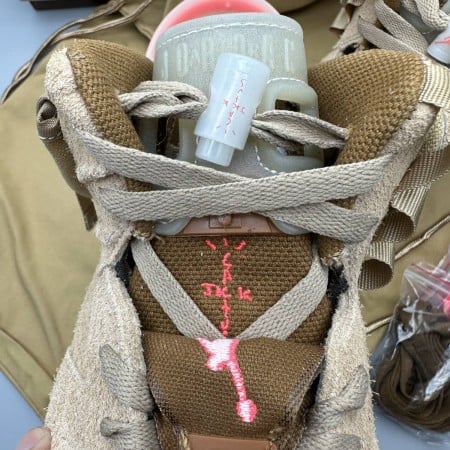 Travis Scott x Air Jordan 6 Retro 'British Khaki' Travis Scott x Air Jordan 6 Retro 'British Khaki'