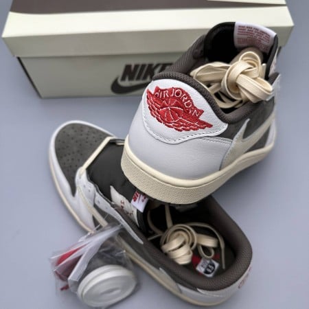Travis Scott x Air Jordan 1 Retro Low OG 'Reverse Mocha' Travis Scott x Air Jordan 1 Retro Low OG 'Reverse Mocha'