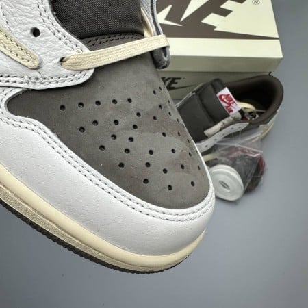 Travis Scott x Air Jordan 1 Retro Low OG 'Reverse Mocha' Travis Scott x Air Jordan 1 Retro Low OG 'Reverse Mocha'