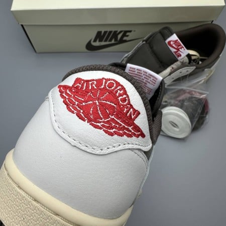 Travis Scott x Air Jordan 1 Retro Low OG 'Reverse Mocha' Travis Scott x Air Jordan 1 Retro Low OG 'Reverse Mocha'