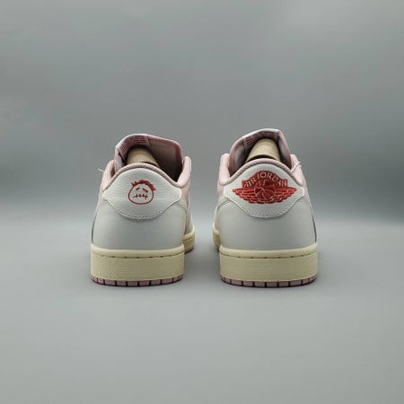 Travis Scott x Air Jordan 1 Low OG SP 'Sail Shy Pink' Travis Scott x Air Jordan 1 Low OG SP 'Sail Shy Pink'
