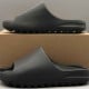 Yeezy Slides 'Onyx'